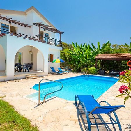 Sun Beach Villa Thio Polis 外观 照片
