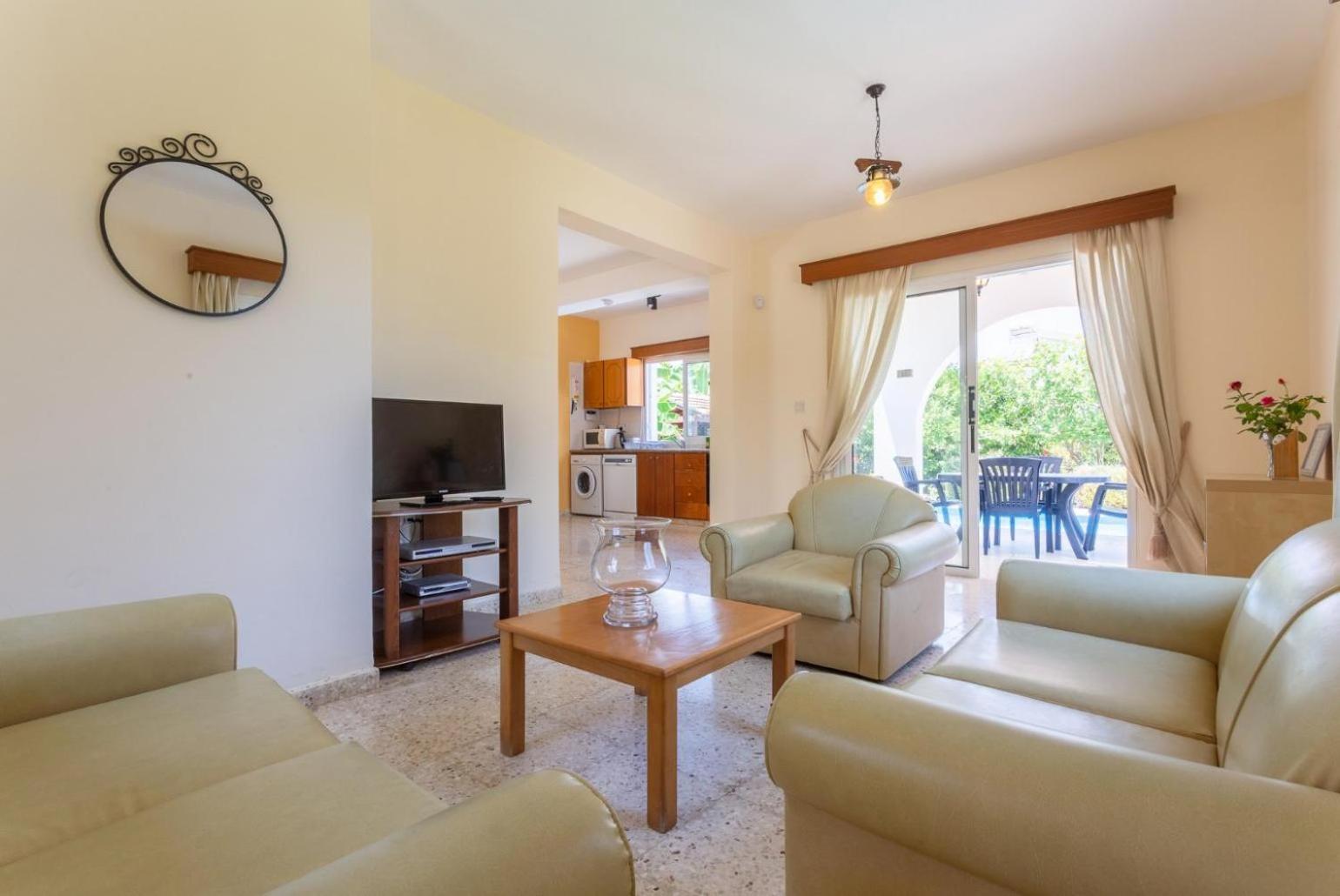 Sun Beach Villa Thio Polis 外观 照片