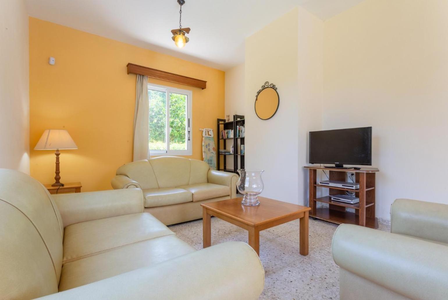 Sun Beach Villa Thio Polis 外观 照片